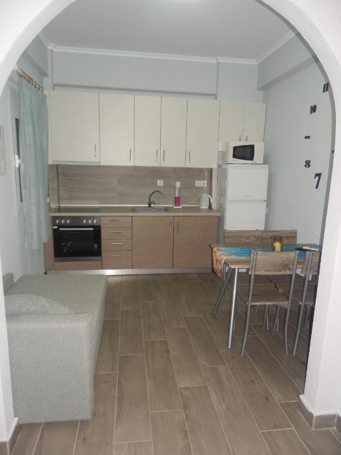Zephyros Family Apartments 1 Ormos Panagias Bagian luar foto
