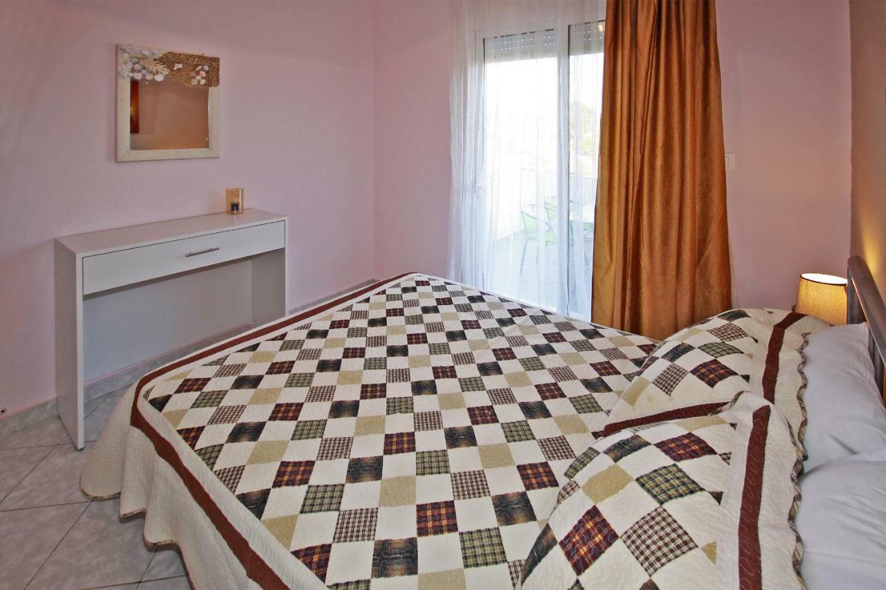 Zephyros Family Apartments 1 Ormos Panagias Bagian luar foto